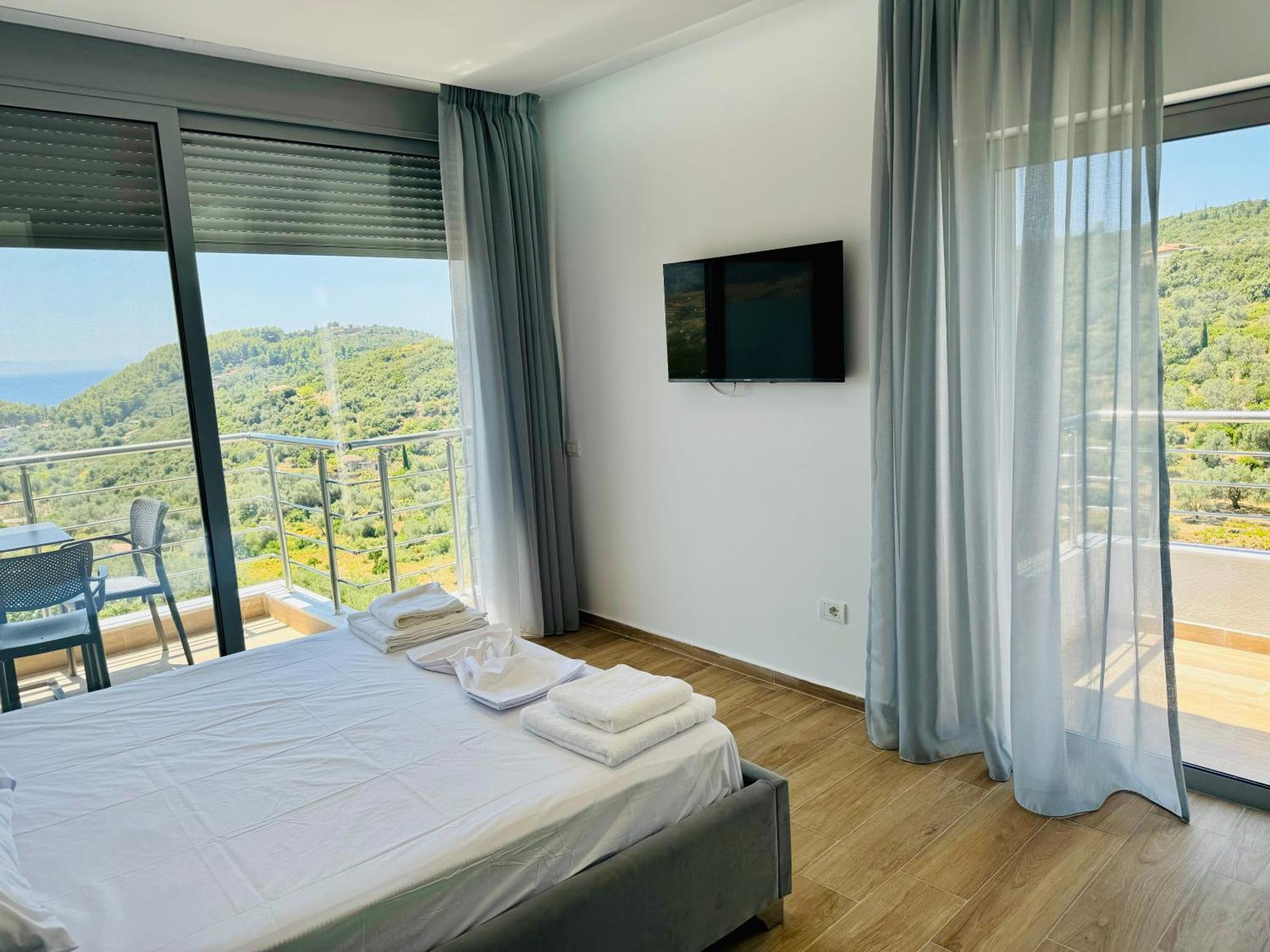 Petros Rooms Himarë Exterior foto