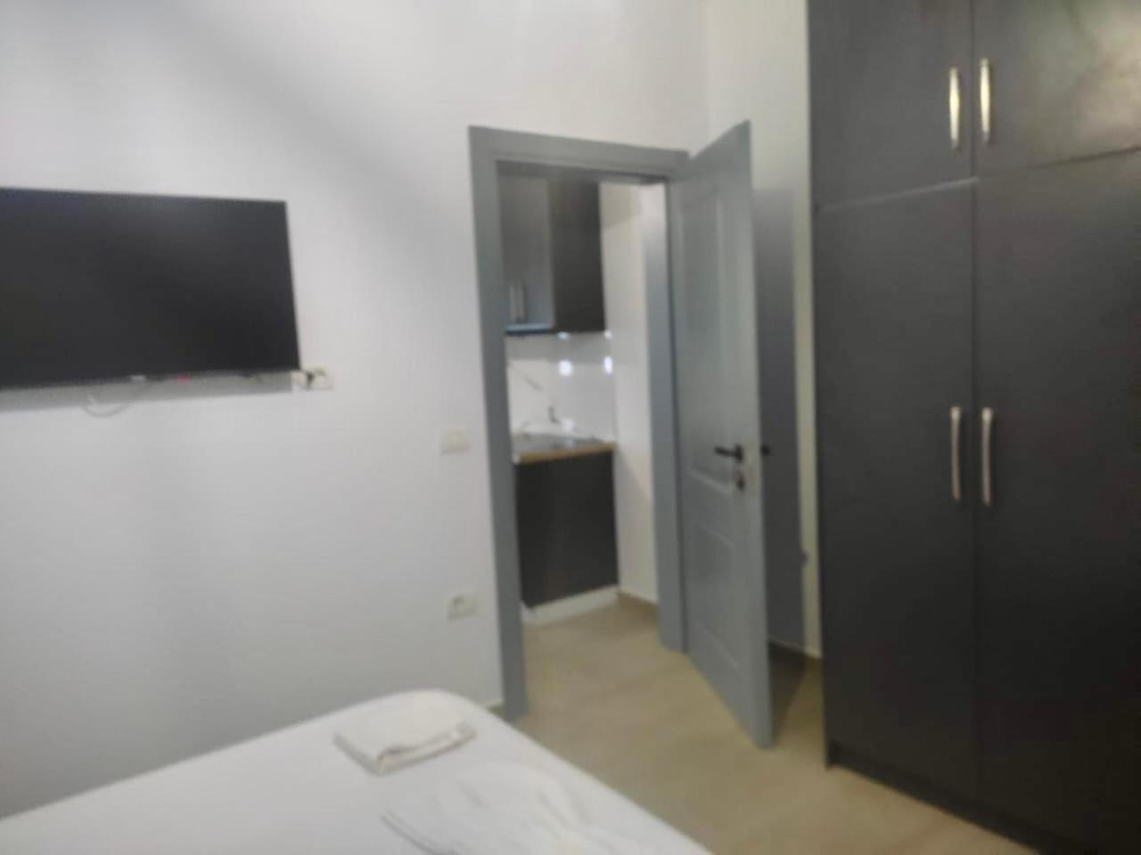 Petros Rooms Himarë Exterior foto