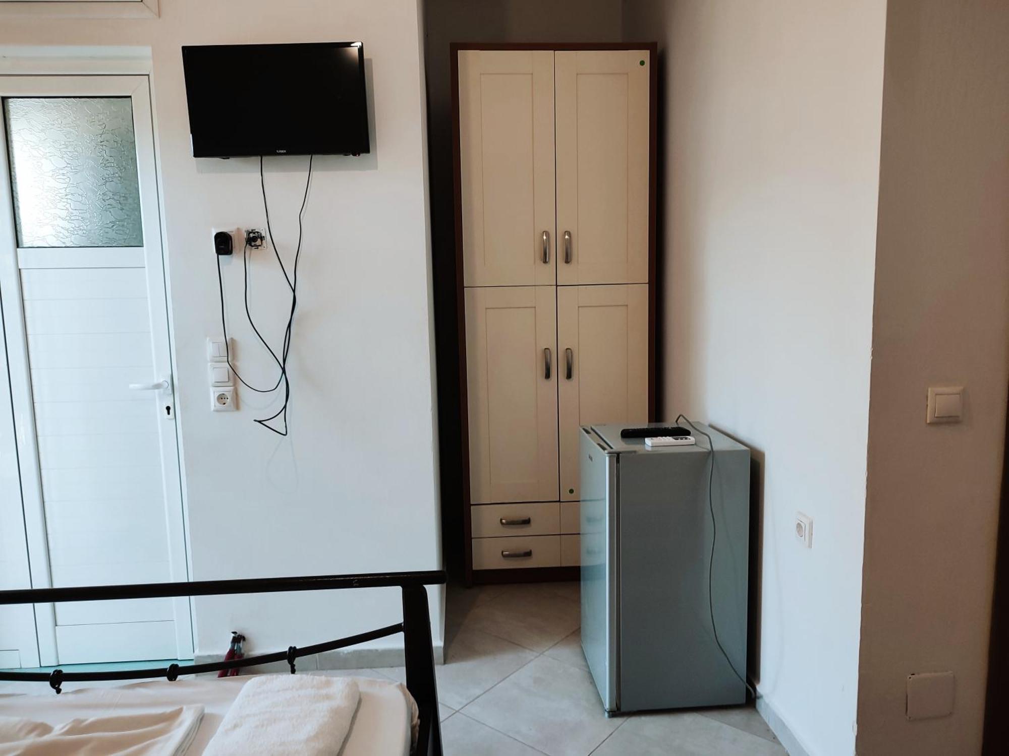 Petros Rooms Himarë Exterior foto
