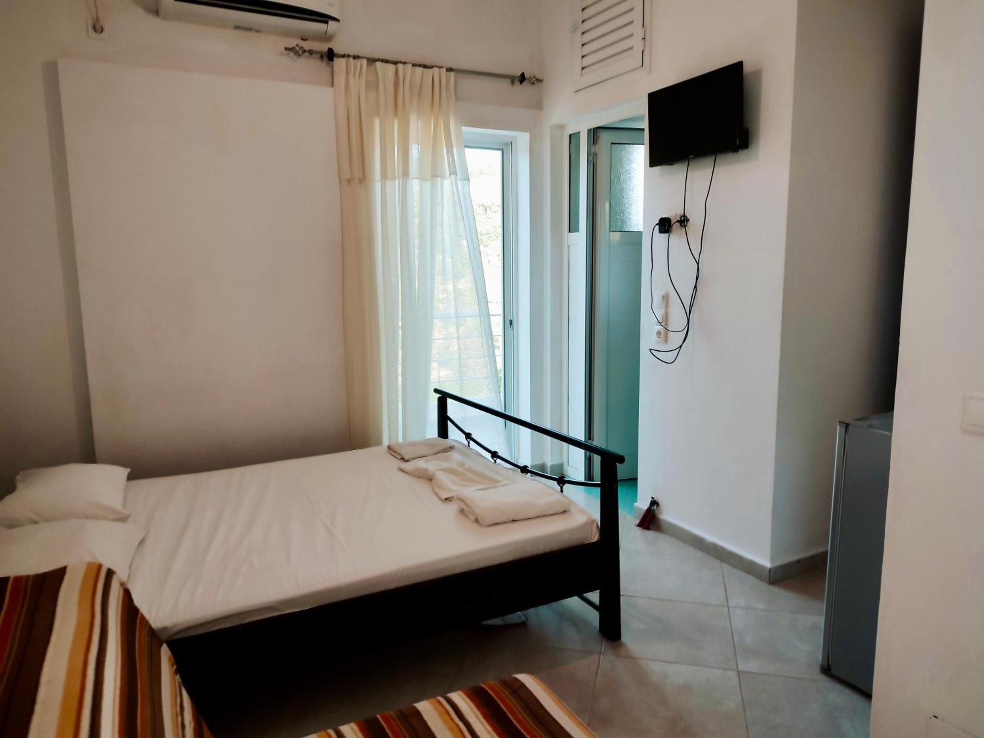 Petros Rooms Himarë Exterior foto